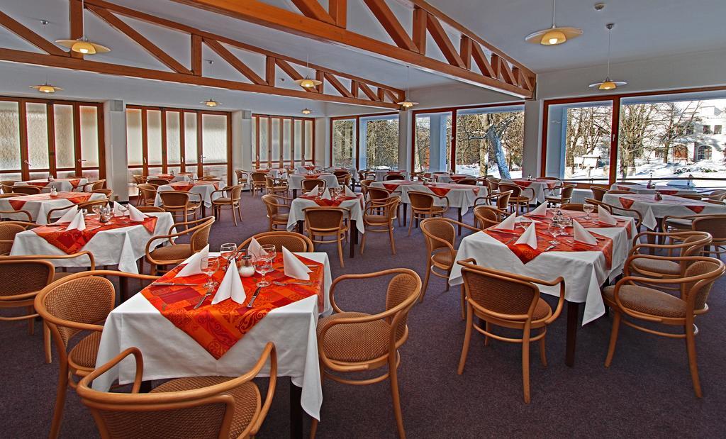 Hotel Krakonos 마리안스케 라즈네 외부 사진