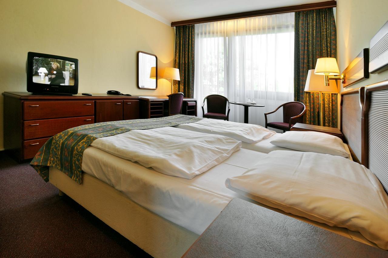 Hotel Krakonos 마리안스케 라즈네 외부 사진